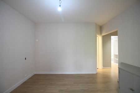 Apartamento à venda com 245m², 3 quartos e 4 vagas Apartamento à venda com 245m², 3 quartos e 4 vagasSuíte