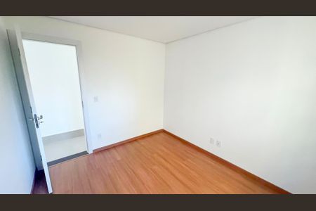 Apartamento à venda com 88m², 3 quartos e 2 vagas Apartamento à venda com 88m², 3 quartos e 2 vagasQuarto 2