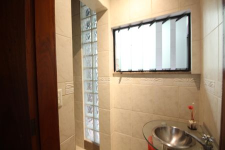 Casa à venda com 130m², 2 quartos e 1 vagaLavabo