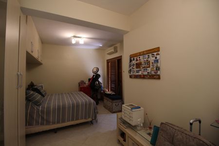 Casa à venda com 130m², 2 quartos e 1 vagaSuíte 1