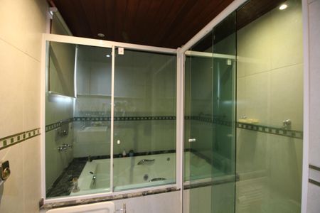Casa à venda com 130m², 2 quartos e 1 vagaSuíte 1 Banheiro