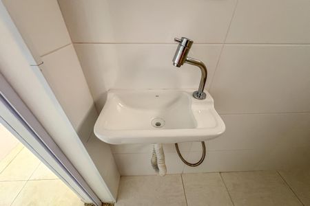 Apartamento à venda com 67m², 2 quartos e 1 vaga Apartamento à venda com 67m², 2 quartos e 1 vagaBanheiro