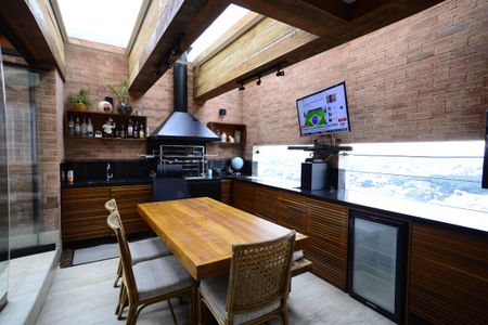 Apartamento à venda com 216m², 3 quartos e 4 vagasVaranda gourmet