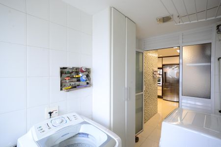 Apartamento à venda com 216m², 3 quartos e 4 vagasÁrea de Serviço