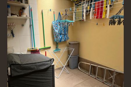 Casa à venda com 111m², 2 quartos e 2 vagas