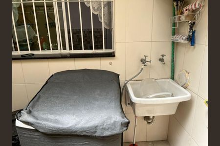 Casa à venda com 111m², 2 quartos e 2 vagas