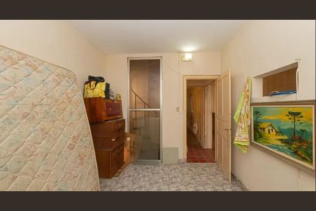 Casa à venda com 160m², 4 quartos e 1 vaga