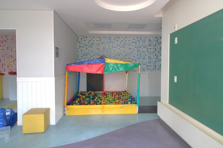 Apartamento à venda com 61m², 2 quartos e 1 vagaÁrea comum