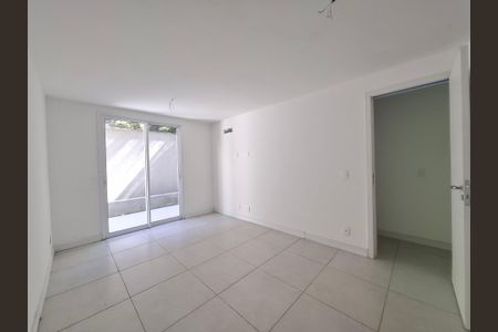 Apartamento à venda com 124m², 2 quartos e 1 vaga Apartamento à venda com 124m², 2 quartos e 1 vagaSuíte
