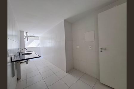Apartamento à venda com 124m², 2 quartos e 1 vaga Apartamento à venda com 124m², 2 quartos e 1 vagaCozinha