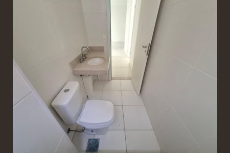 Apartamento à venda com 124m², 2 quartos e 1 vaga Apartamento à venda com 124m², 2 quartos e 1 vagaBanheiro