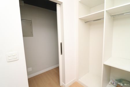 Casa à venda com 350m², 4 quartos e 3 vagasCloset da suíte