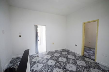 Casa à venda com 75m², 3 quartos e sem vagaSala