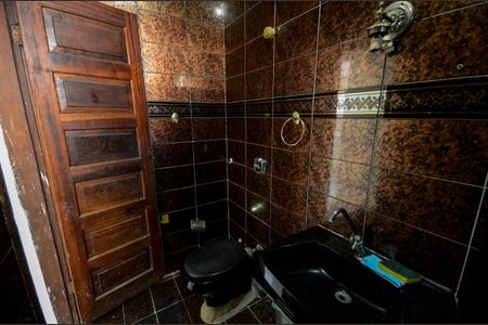 Casa à venda com 75m², 3 quartos e sem vagaBanheiro