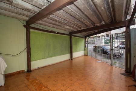 Casa à venda com 265m², 4 quartos e 2 vagas Casa à venda com 265m², 4 quartos e 2 vagasGaragem