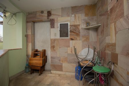 Casa à venda com 265m², 4 quartos e 2 vagas Casa à venda com 265m², 4 quartos e 2 vagasQuintal