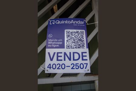 Casa à venda com 265m², 4 quartos e 2 vagas Casa à venda com 265m², 4 quartos e 2 vagasPlaca