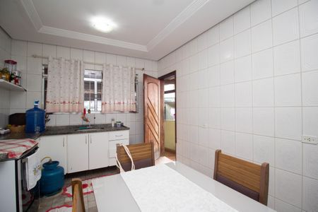 Casa à venda com 265m², 4 quartos e 2 vagas Casa à venda com 265m², 4 quartos e 2 vagasCozinha