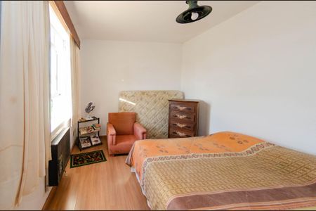 Casa à venda com 463m², 4 quartos e 2 vagasQuarto 2