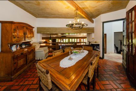 Casa à venda com 463m², 4 quartos e 2 vagasSala de jantar