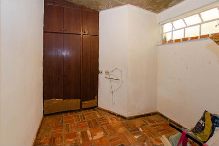 Casa à venda com 463m², 4 quartos e 2 vagasQuarto de Serviço