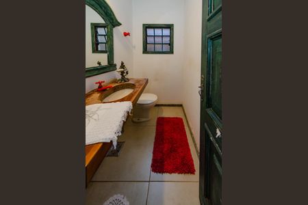 Casa à venda com 463m², 4 quartos e 2 vagasLavabo