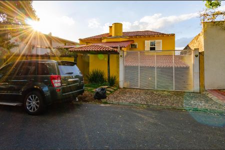 Casa à venda com 463m², 4 quartos e 2 vagasFachada