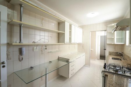 Apartamento à venda com 127m², 3 quartos e 3 vagas Apartamento à venda com 127m², 3 quartos e 3 vagasCozinha