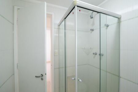 Apartamento à venda com 127m², 3 quartos e 3 vagas Apartamento à venda com 127m², 3 quartos e 3 vagasBanheiro Social