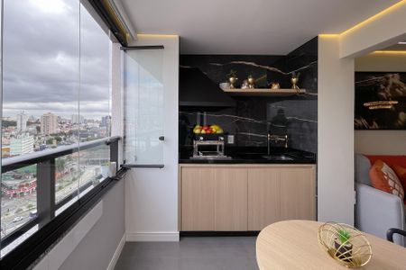 Apartamento à venda com 60m², 2 quartos e 2 vagas Apartamento à venda com 60m², 2 quartos e 2 vagasSacada