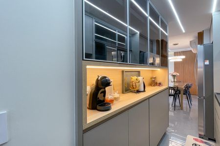 Apartamento à venda com 60m², 2 quartos e 2 vagas Apartamento à venda com 60m², 2 quartos e 2 vagasCozinha