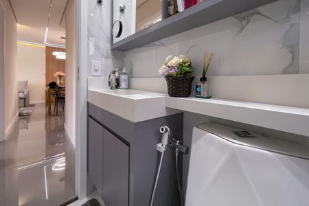 Apartamento à venda com 60m², 2 quartos e 2 vagas Apartamento à venda com 60m², 2 quartos e 2 vagasBanheiro Social