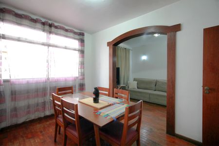 Apartamento à venda com 90m², 3 quartos e 1 vagaSala de Jantar