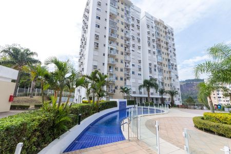 Apartamento à venda com 72m², 3 quartos e 2 vagas Apartamento à venda com 72m², 3 quartos e 2 vagasÁrea comum - Piscina
