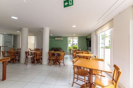 Apartamento à venda com 72m², 3 quartos e 2 vagas Apartamento à venda com 72m², 3 quartos e 2 vagasÁrea comum - Salão de festas