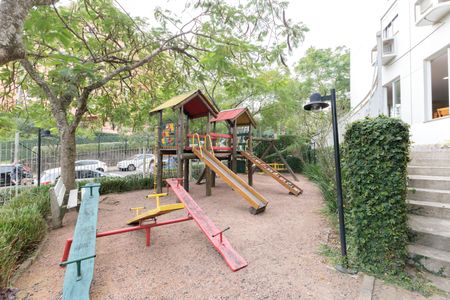 Apartamento à venda com 72m², 3 quartos e 2 vagas Apartamento à venda com 72m², 3 quartos e 2 vagasÁrea comum - Playground