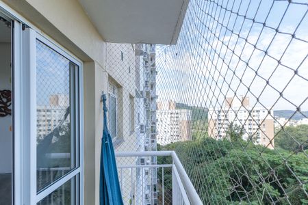 Apartamento à venda com 72m², 3 quartos e 2 vagas Apartamento à venda com 72m², 3 quartos e 2 vagasVista da Sacada