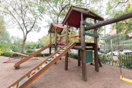Apartamento à venda com 72m², 3 quartos e 2 vagas Apartamento à venda com 72m², 3 quartos e 2 vagasÁrea comum - Playground