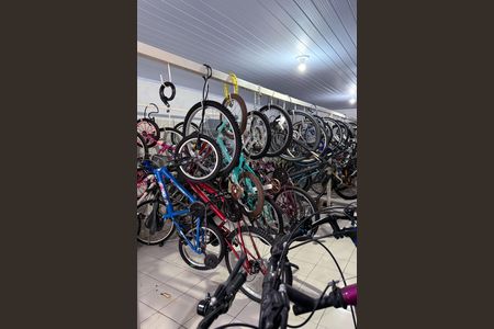 Apartamento à venda com 72m², 3 quartos e 2 vagas Apartamento à venda com 72m², 3 quartos e 2 vagasBicicletário