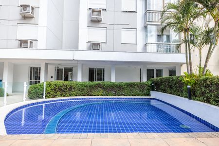 Apartamento à venda com 72m², 3 quartos e 2 vagas Apartamento à venda com 72m², 3 quartos e 2 vagasÁrea comum - Piscina