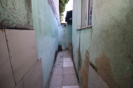 Casa à venda com 60m², 2 quartos e sem vagaQuintal fundos