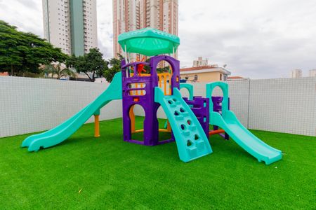 Apartamento à venda com 81m², 2 quartos e 2 vagas Apartamento à venda com 81m², 2 quartos e 2 vagasÁrea comum - Playground