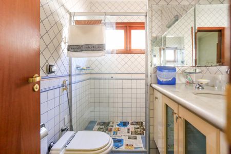 Casa à venda com 170m², 3 quartos e 3 vagasBanheiro 2