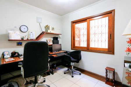 Casa à venda com 170m², 3 quartos e 3 vagasEscritório