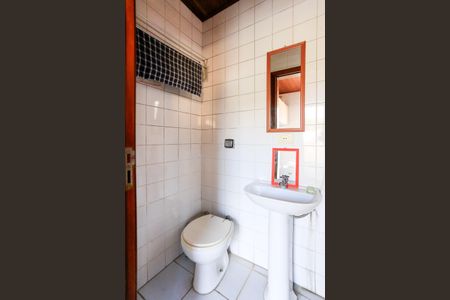 Casa à venda com 170m², 3 quartos e 3 vagasBanheiro de Serviço