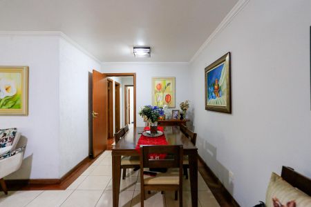 Casa à venda com 170m², 3 quartos e 3 vagasSala