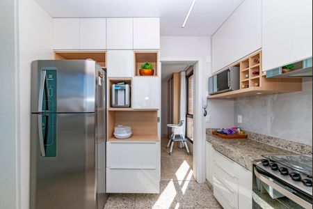 Apartamento à venda com 85m², 3 quartos e 2 vagasCozinha