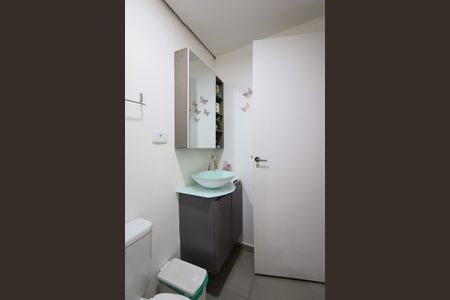 Casa à venda com 300m², 2 quartos e 2 vagas Casa à venda com 300m², 2 quartos e 2 vagasBanheiro da Suíte 1