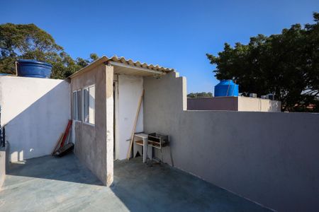Casa à venda com 300m², 2 quartos e 2 vagas Casa à venda com 300m², 2 quartos e 2 vagasrooftop fundos