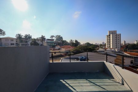 Casa à venda com 300m², 2 quartos e 2 vagas Casa à venda com 300m², 2 quartos e 2 vagasrooftop fundos